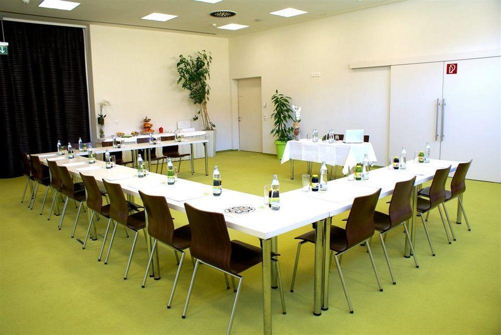 Hotel Die Zeit Sankt Veit an der Glan Extérieur photo